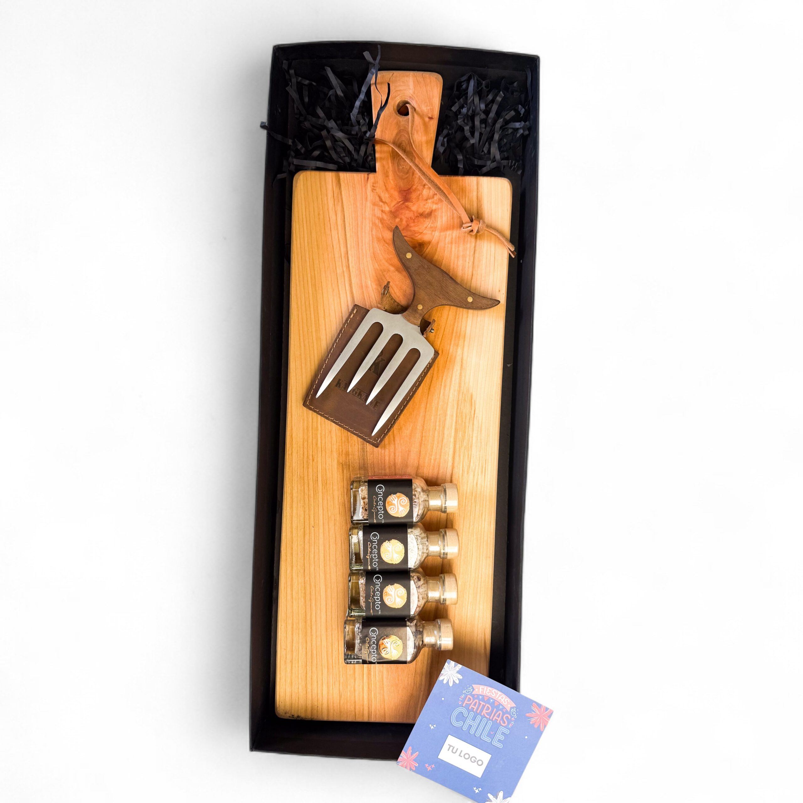 CAJA BARBECUE, TABLA DE MADERA Y GARRAS DE OSO