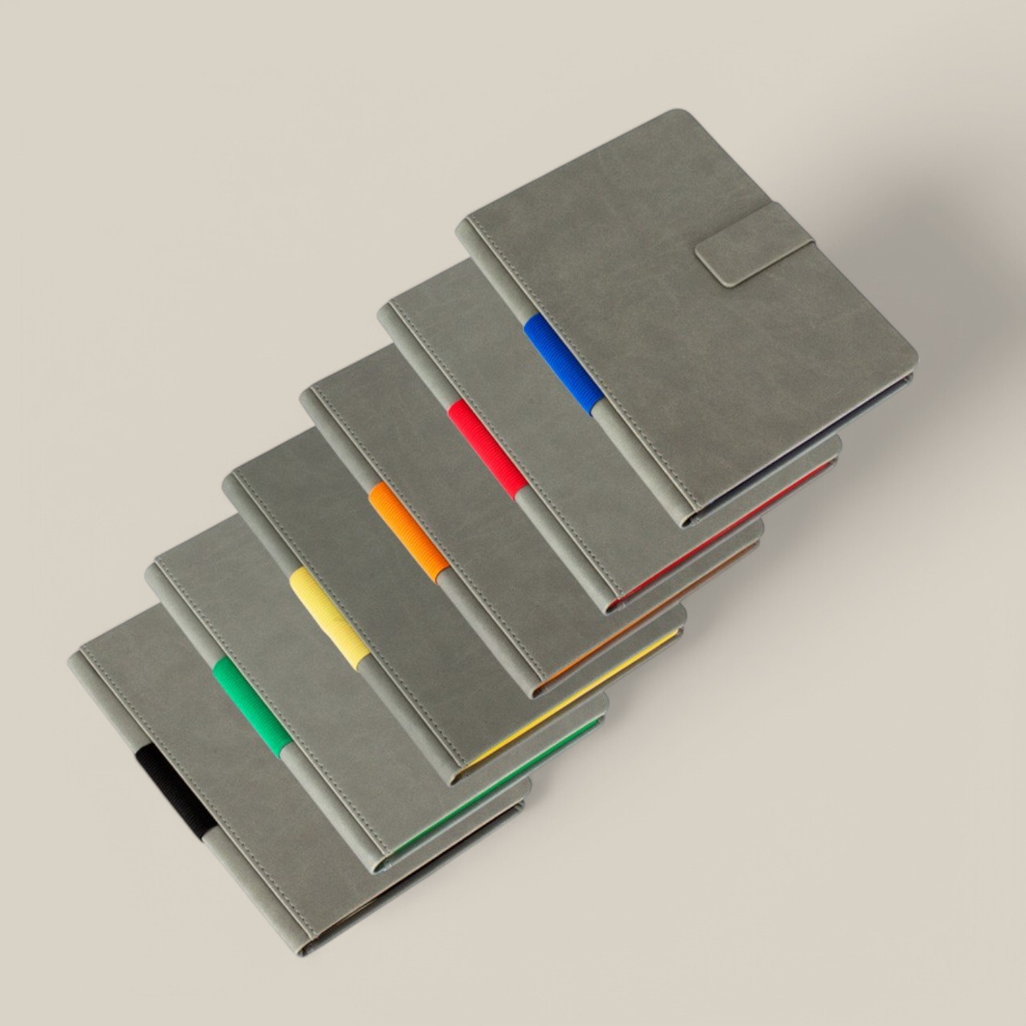 Cuaderno Gris cierre imantado N33