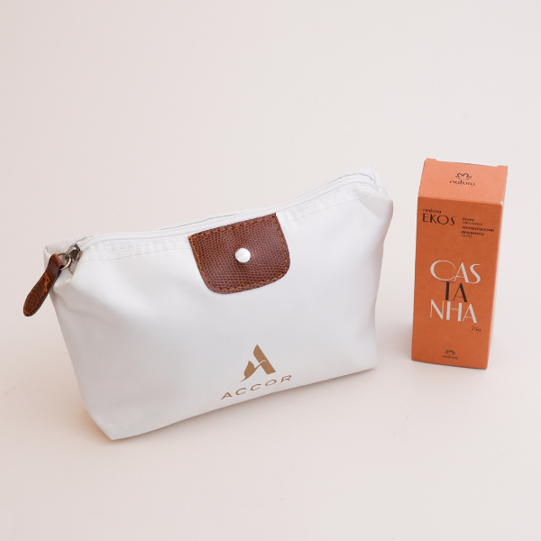 NECESSAIRE BEAUTY CMK + CREMA DE MANOS NATURA