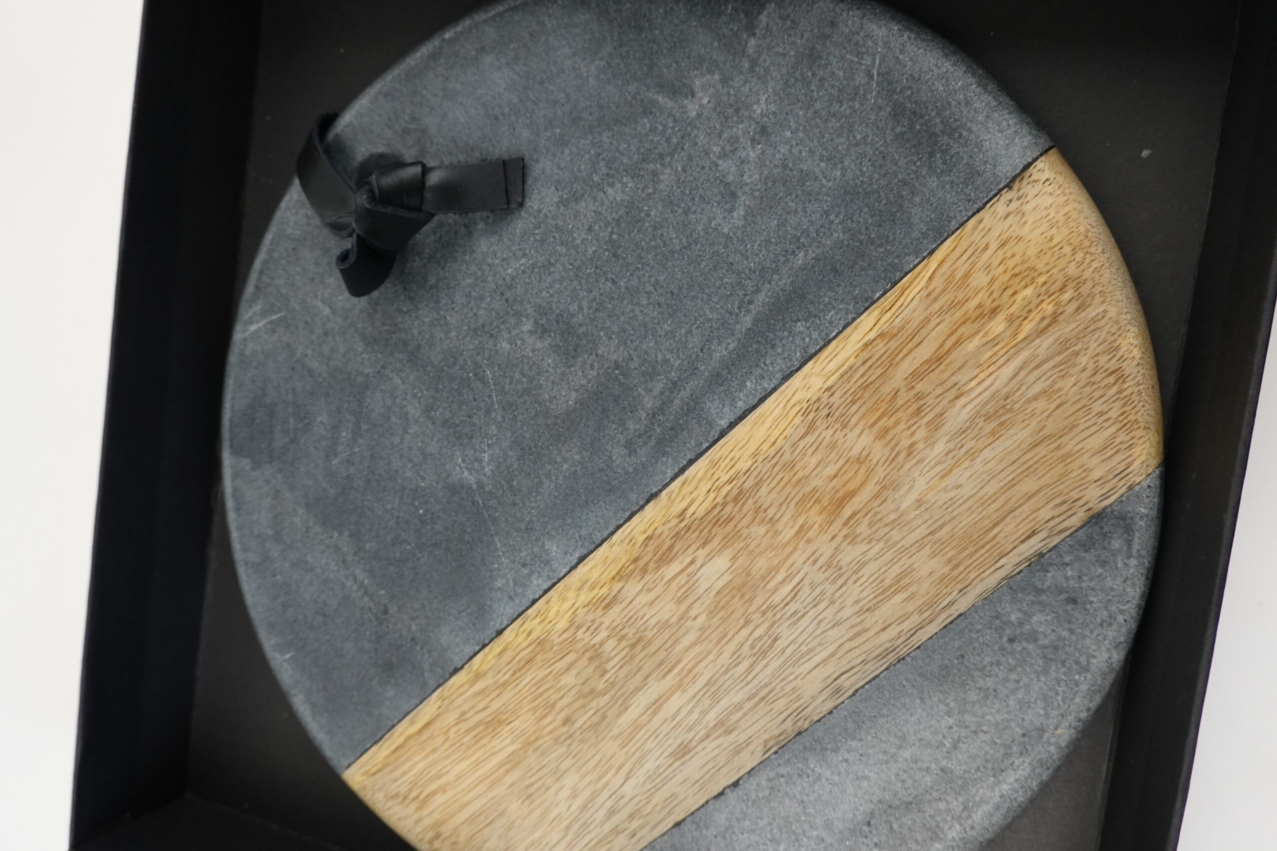CAJA TABLA MARMOL CIRCULAR MADERA NEGRA - Imagen 6